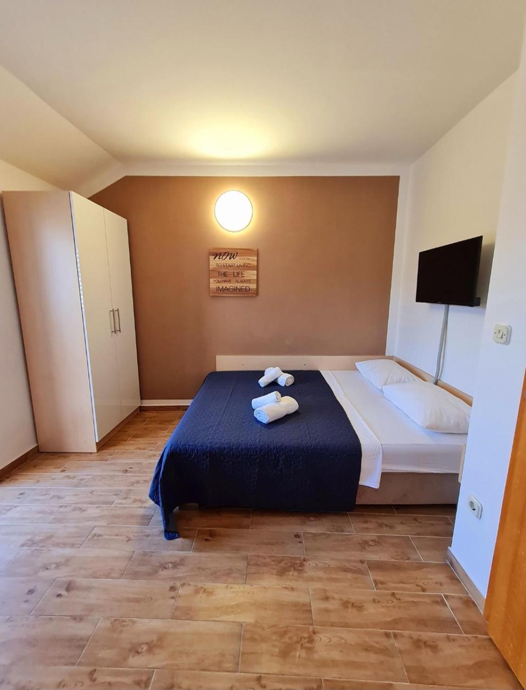Vila Maslina Apartments Mit Pool Und Garten Nahe Am Strand Tučepi Værelse billede